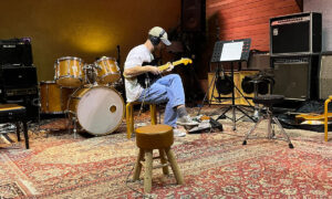 Philippe Holla、'Sailing Away'を公開