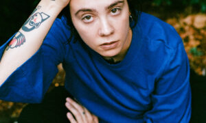 juni、'mosca cieca'を公開