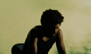 BAYEM、'Weird Light'のMVを公開