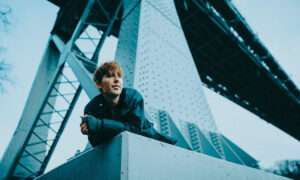 Jack Manley、'Wind in a Kite'のMVを公開