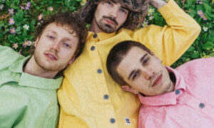 Superweak、'Mint Green Vespa Boy'のMVを公開