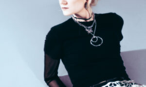 Yndling、'Time Time Time (I'm In The Palm Of Your Hand)'を公開