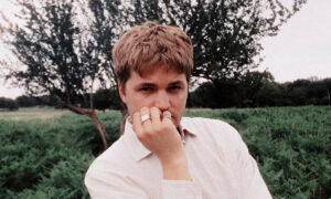 Jackson Wooten、'Why Won't You Let Go'のMVを公開